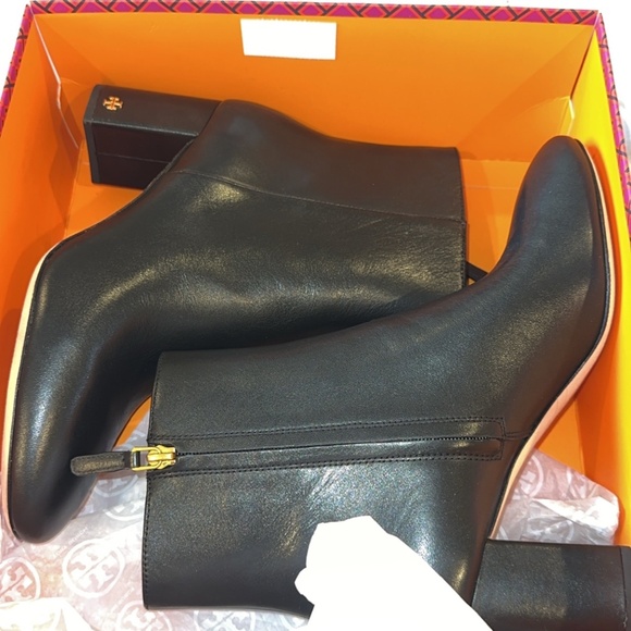 TORY BURCH BROOKE 70mm CALF LEATHER BOOTIE - Picture 1 of 3